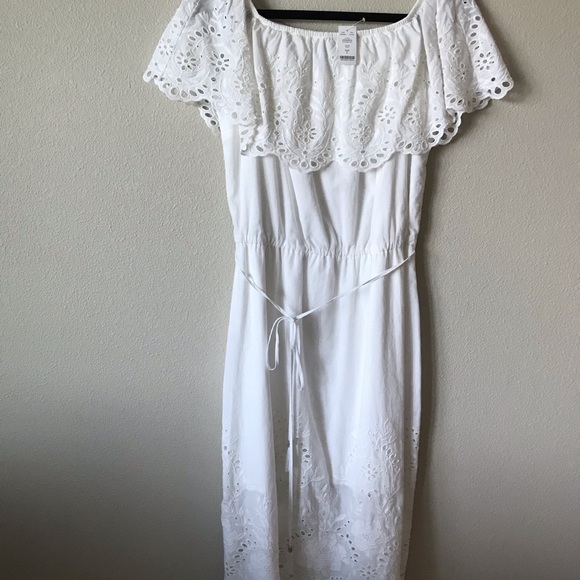 Off shoulder white dress - Picture 1 of 3